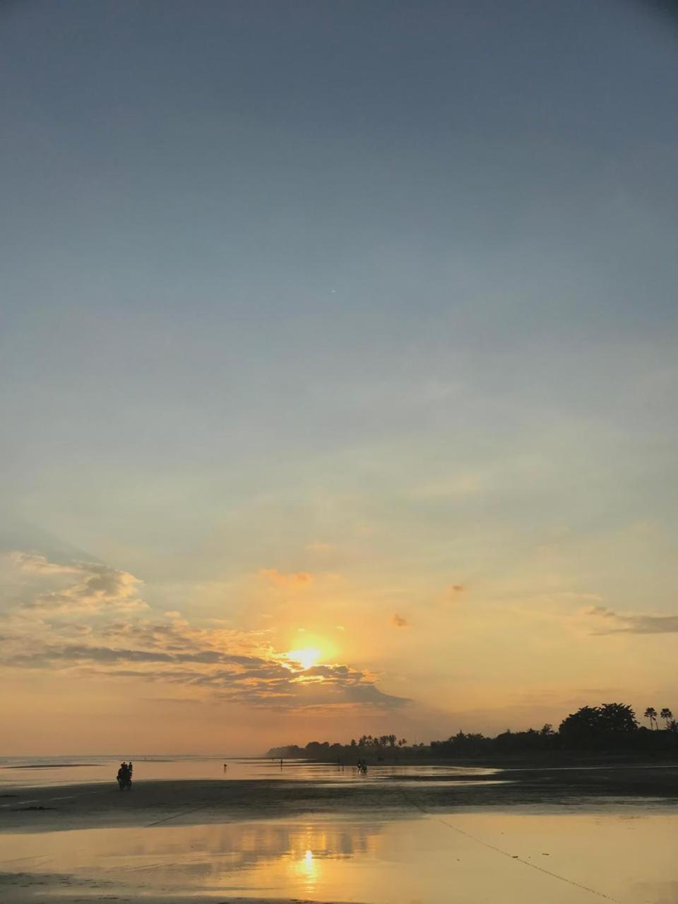 Sumbul View Surfcamp Hotel Airsatang Exterior photo