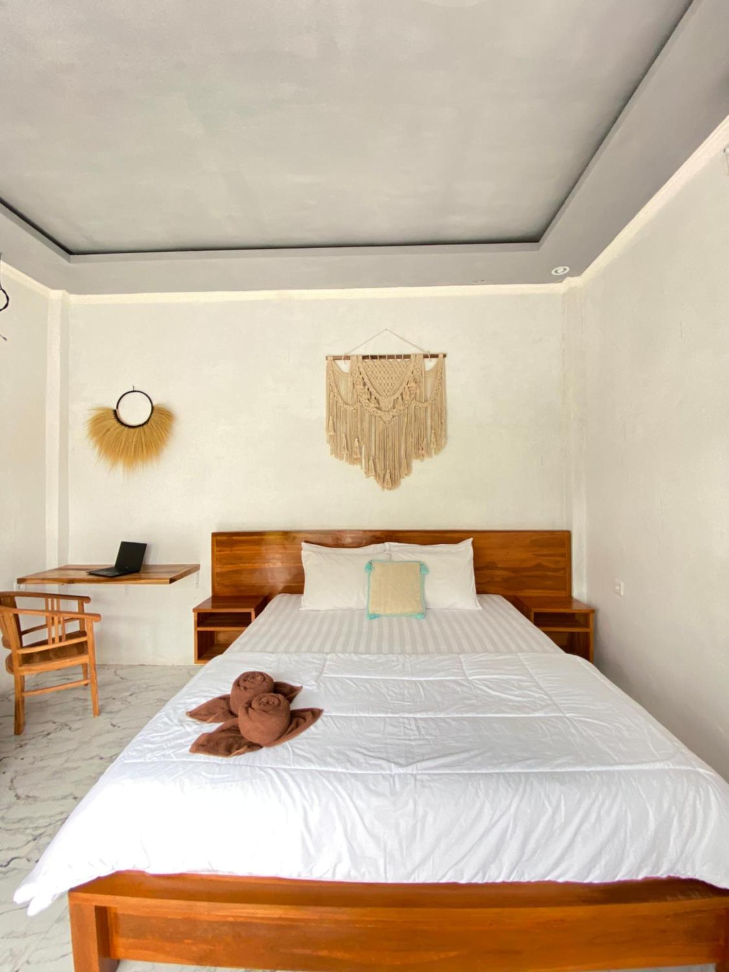 Sumbul View Surfcamp Hotel Airsatang Exterior photo